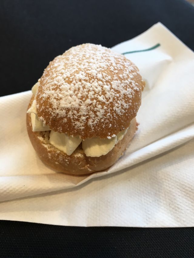 Semla från Seven-eleven minisemla